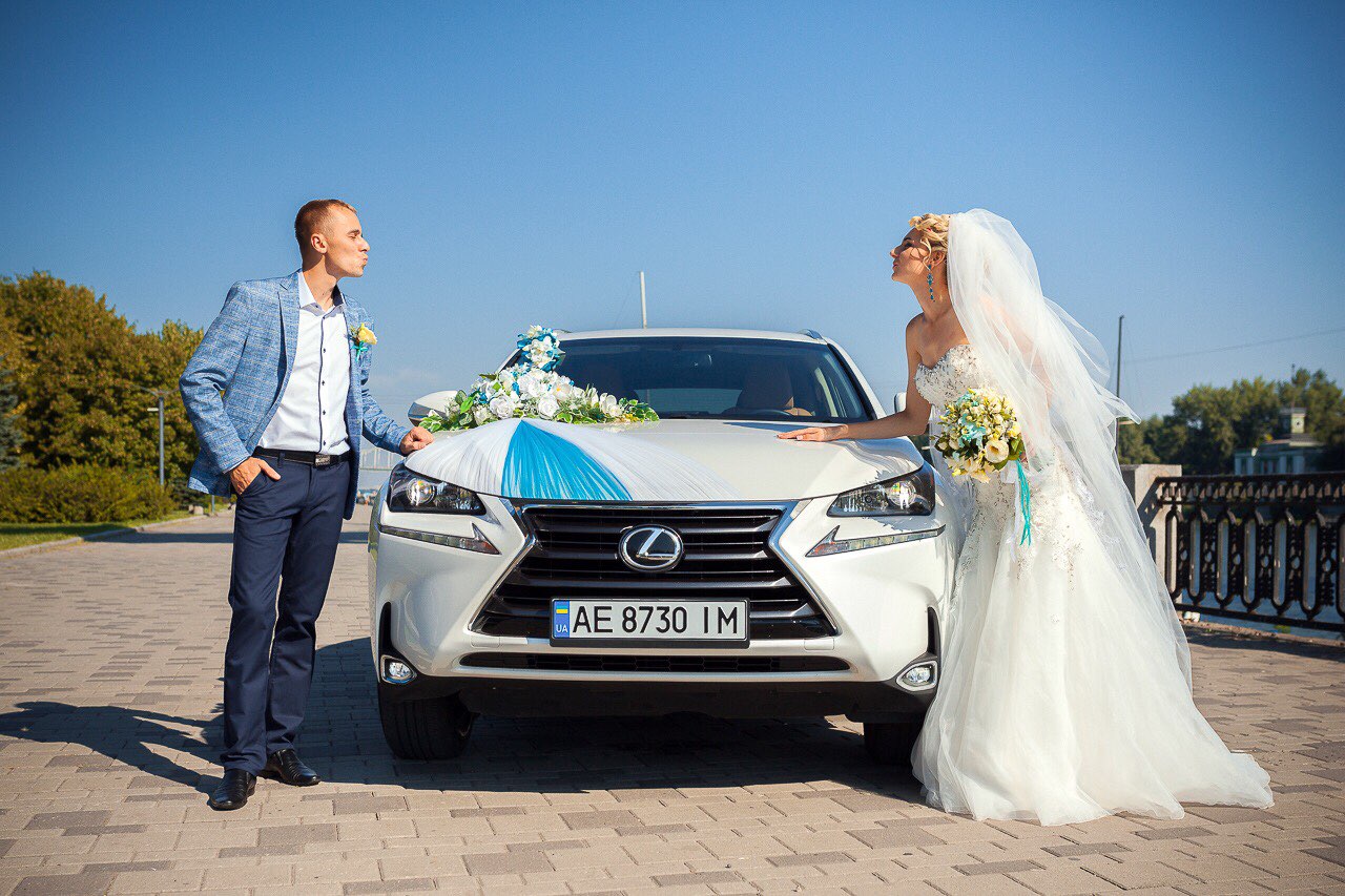 цена за авто на свадьбу  Киев